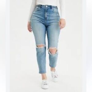 American Eagle Blue Highrise Curvy Fit Mom Jeans Distressed Cotton Size 4